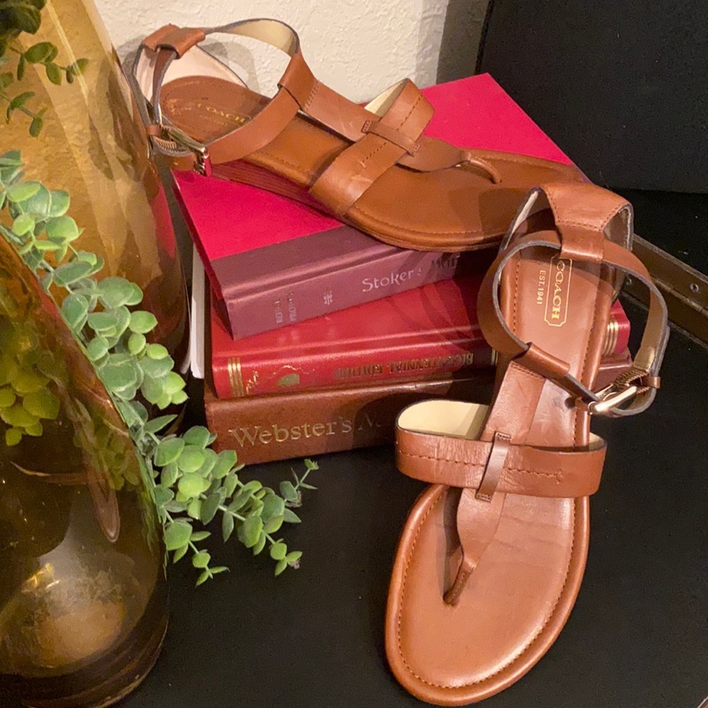 Coach sandals❤️